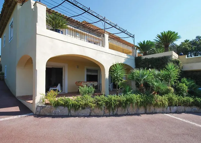 Lovely In With Wifi Holiday home
