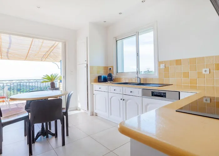 Lovely In With Wifi Holiday home Sainte-Maxime
